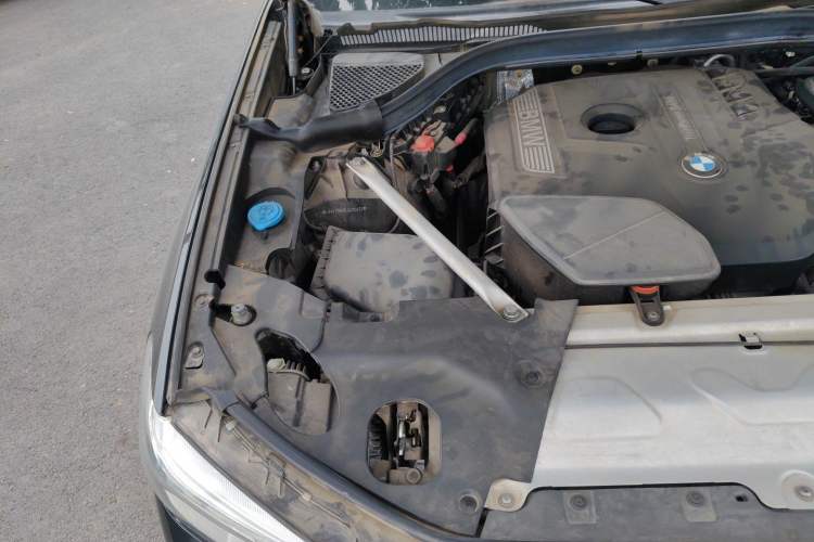Used BMW X3 2020 xDrive28i Luxury Package Engine Bay Right