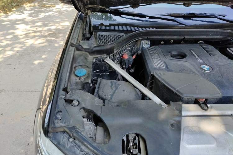 Used BMW X3 2020 xDrive25i Luxury Package Engine Bay Right