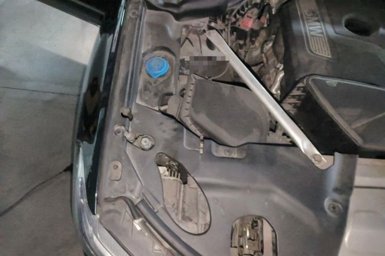 Used BMW X3 2020 xDrive28i Luxury Package Engine Bay Right