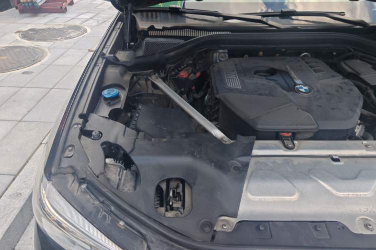 Used BMW X3 2020 xDrive25i M Sport Package Engine Bay Right