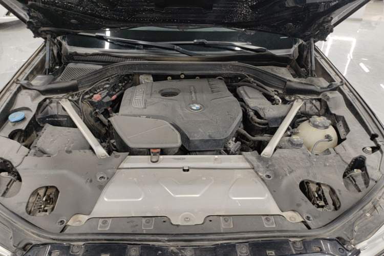 Used BMW X3 2020 xDrive25i M Sport Package Engine Bay