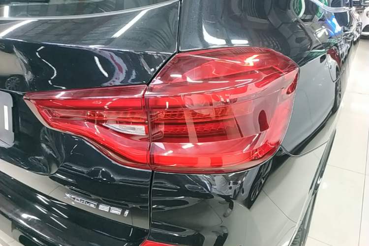 Used BMW X3 2020 xDrive25i M Sport Package Exterior 3