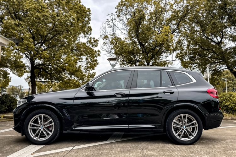 Used BMW X3 2020 xDrive25i M Sport Package Exterior 4
