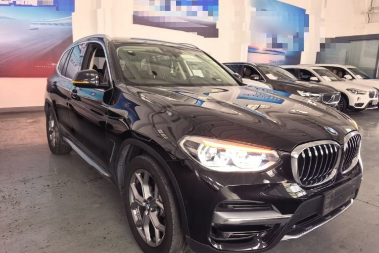 Used BMW X3 2020 xDrive28i Luxury Package Front Right 45 Deg