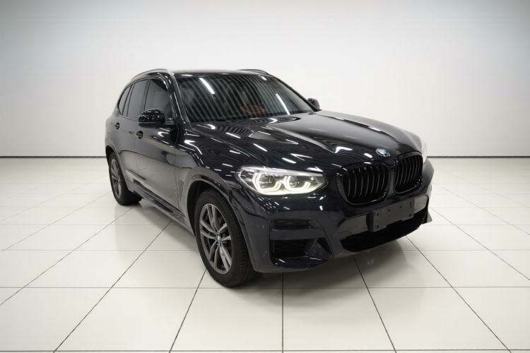 Used BMW X3 2020 xDrive25i M Sport Package Front Right 45 Deg