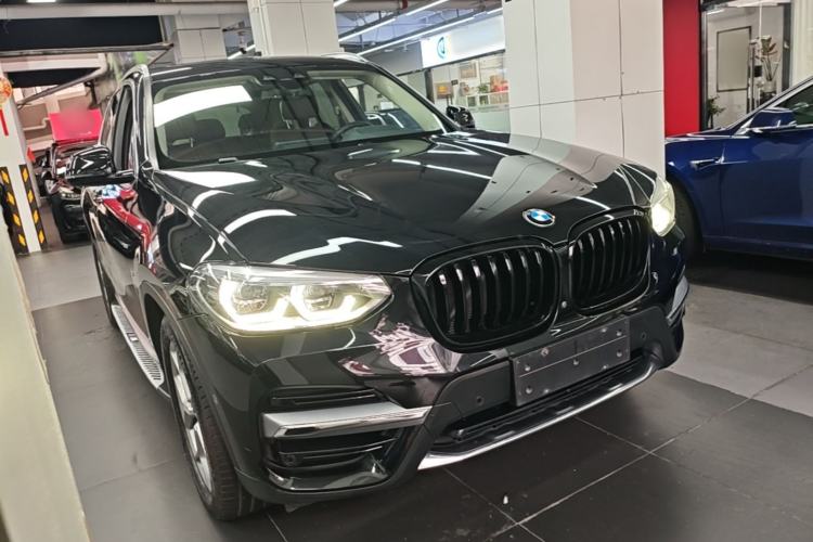 Used BMW X3 2020 xDrive28i Luxury Package Front Right 45 Deg