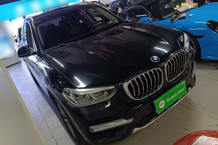 Used BMW X3 2020 xDrive25i Luxury Package Front Right 45 Deg