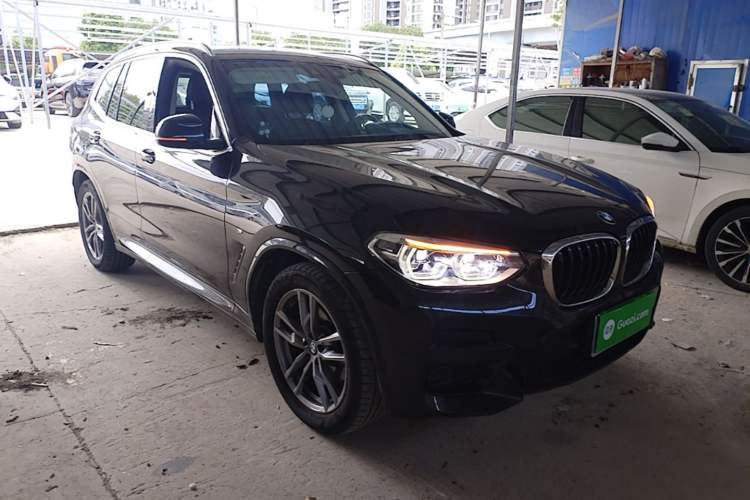 Used BMW X3 2020 xDrive25i M Sport Package Front Right 45 Deg
