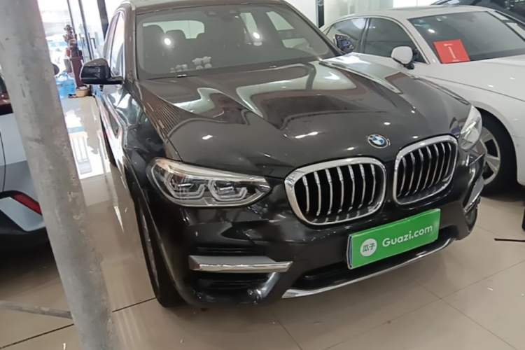 Used BMW X3 2020 xDrive28i Luxury Package Front Right 45 Deg