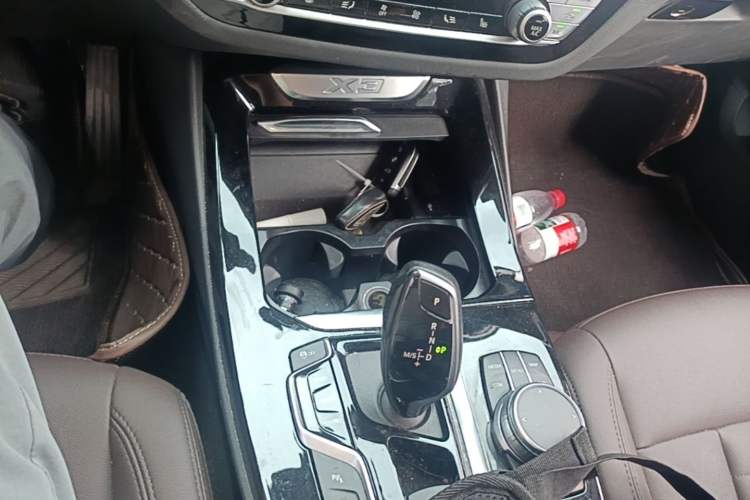 Used BMW X3 2020 xDrive25i Luxury Package Gear Lever
