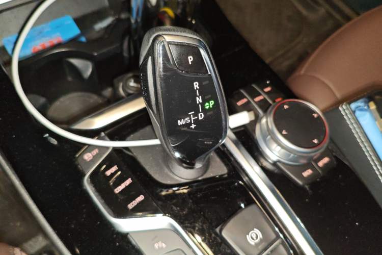 Used BMW X3 2020 xDrive25i Luxury Package Gear Lever