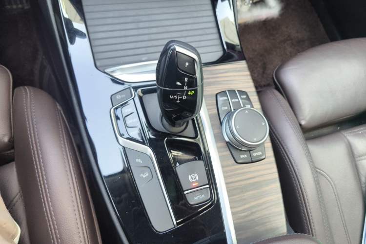 Used BMW X3 2020 xDrive28i Luxury Package Gear Lever