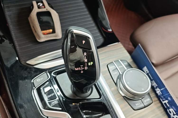 Used BMW X3 2020 xDrive28i Luxury Package Gear Lever
