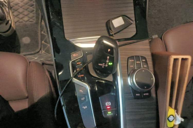 Used BMW X3 2020 xDrive28i Luxury Package Gear Lever