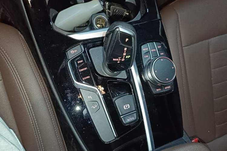 Used BMW X3 2020 xDrive25i Luxury Package Gear Lever