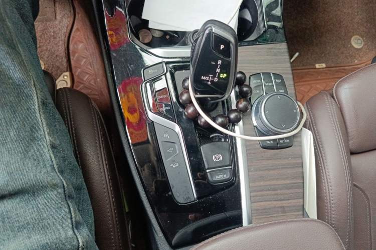 Used BMW X3 2020 xDrive28i Luxury Package Gear Lever