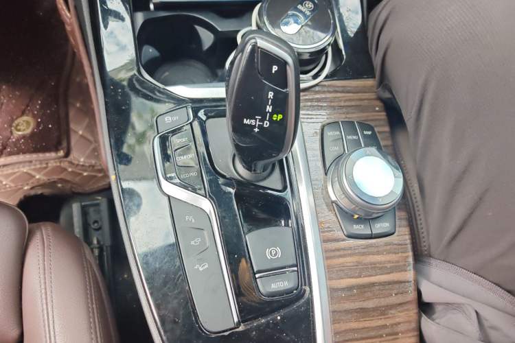 Used BMW X3 2020 xDrive28i Luxury Package Gear Lever