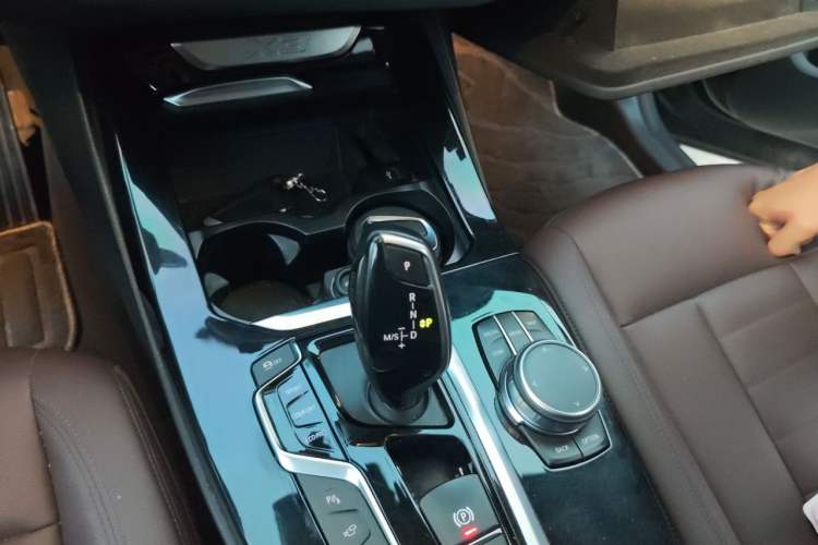 Used BMW X3 2020 xDrive25i Luxury Package Gear Lever