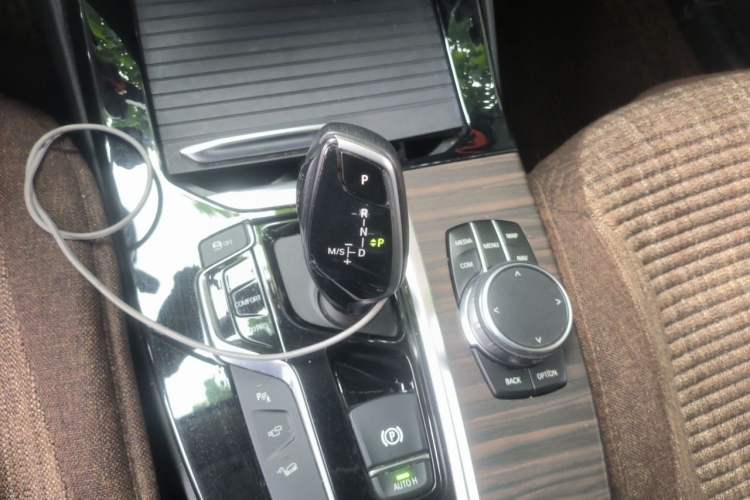 Used BMW X3 2020 xDrive28i Luxury Package Gear Lever