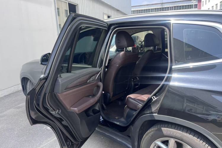 Used BMW X3 2020 xDrive28i Luxury Package Interior 10