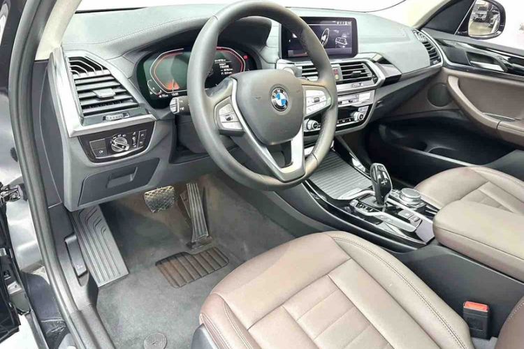 Used BMW X3 2020 xDrive25i Luxury Package Interior 2