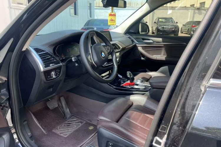 Used BMW X3 2020 xDrive28i Luxury Package Interior 3