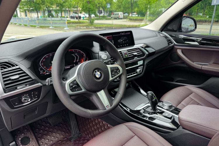 Used BMW X3 2020 xDrive25i M Sport Package Interior 3