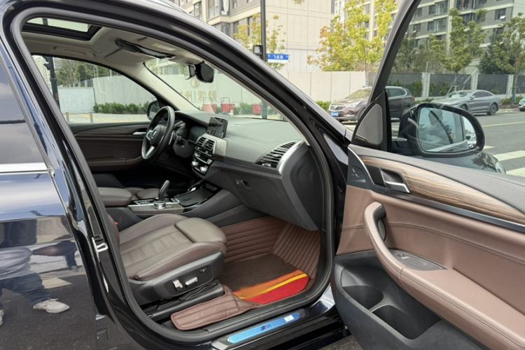 Used BMW X3 2020 xDrive28i M Sport Package Interior 4