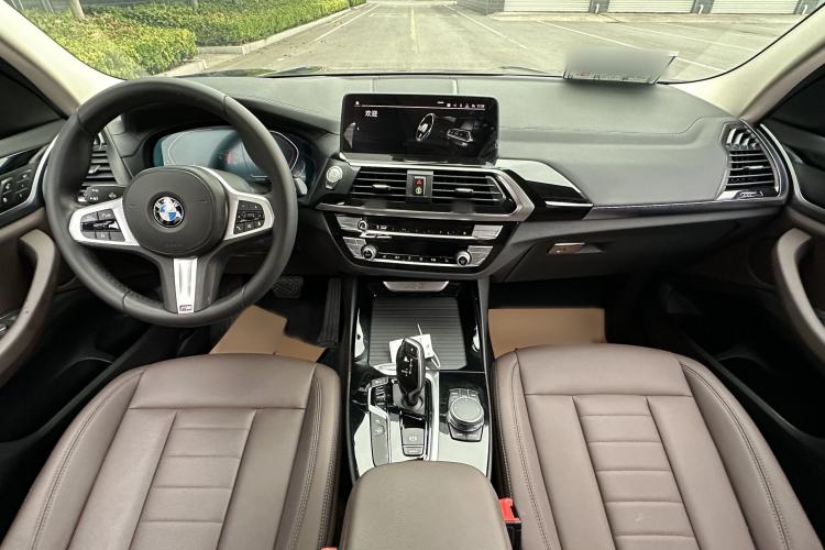 Used BMW X3 2020 xDrive25i M Sport Package Interior 4