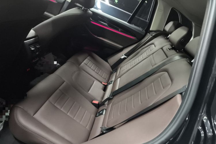 Used BMW X3 2020 xDrive25i Luxury Package Interior 4