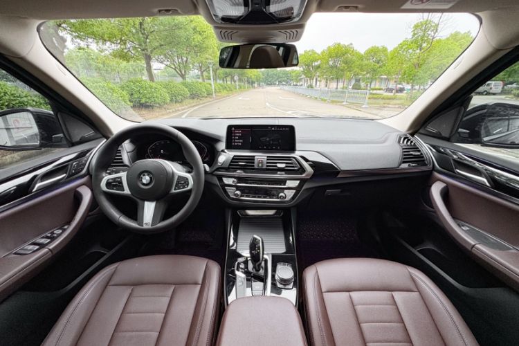 Used BMW X3 2020 xDrive25i M Sport Package Interior 4