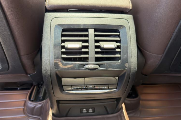 Used BMW X3 2020 xDrive28i M Sport Package Interior 5