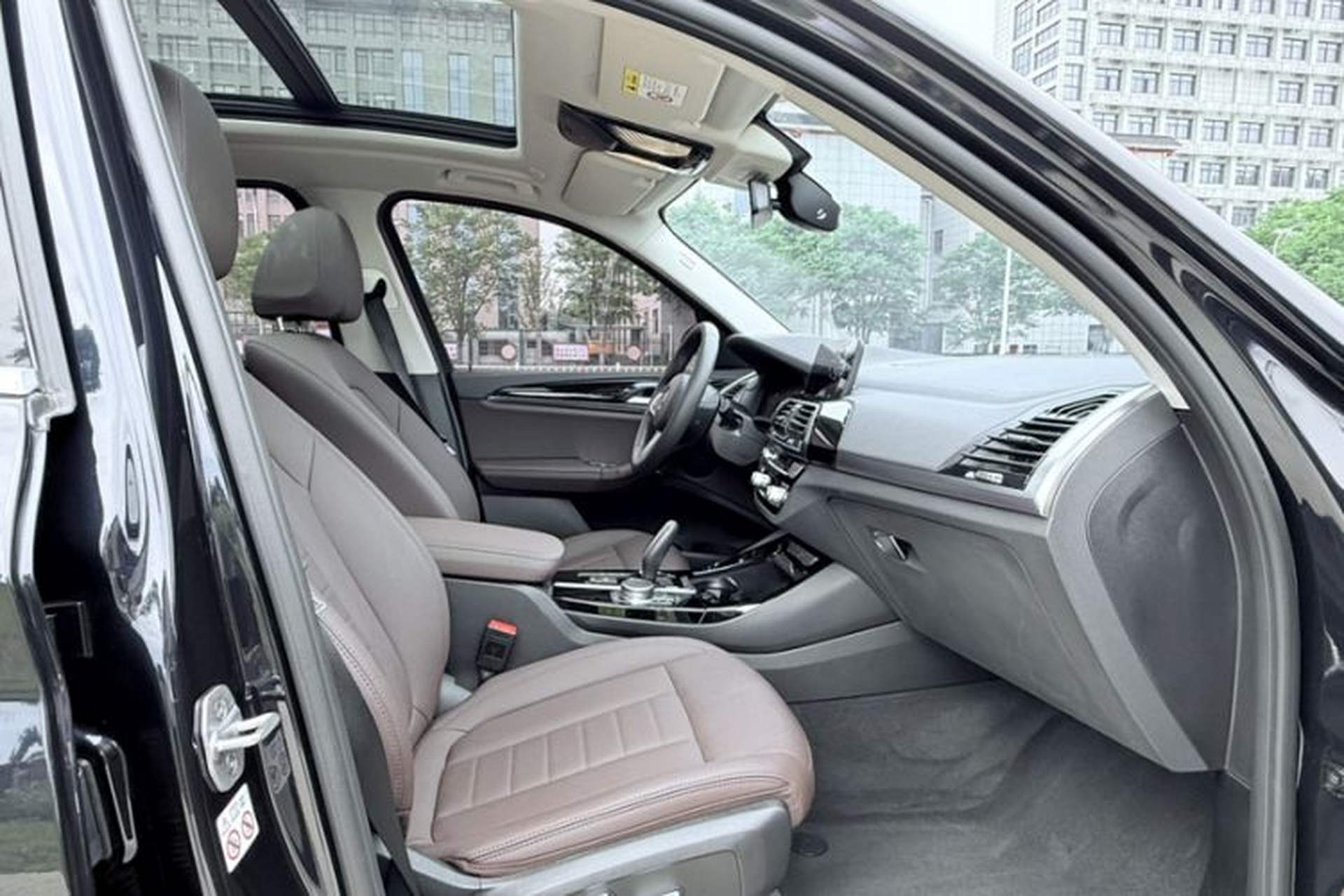 Used BMW X3 2020 xDrive25i M Sport Package Interior 8