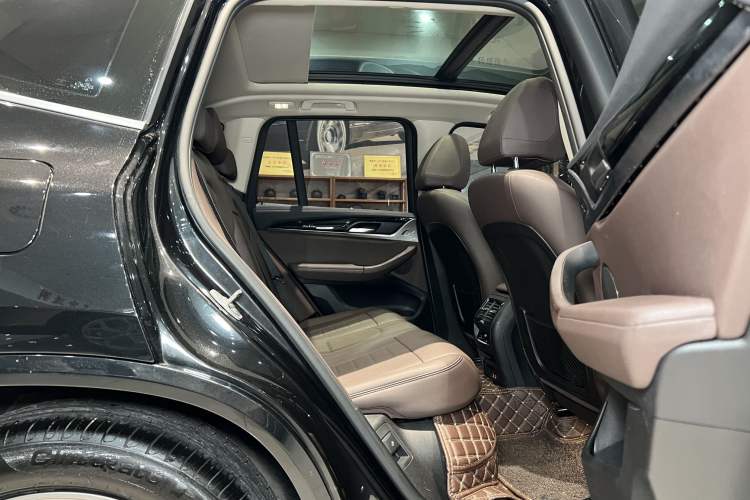 Used BMW X3 2020 xDrive25i M Sport Package Interior 8