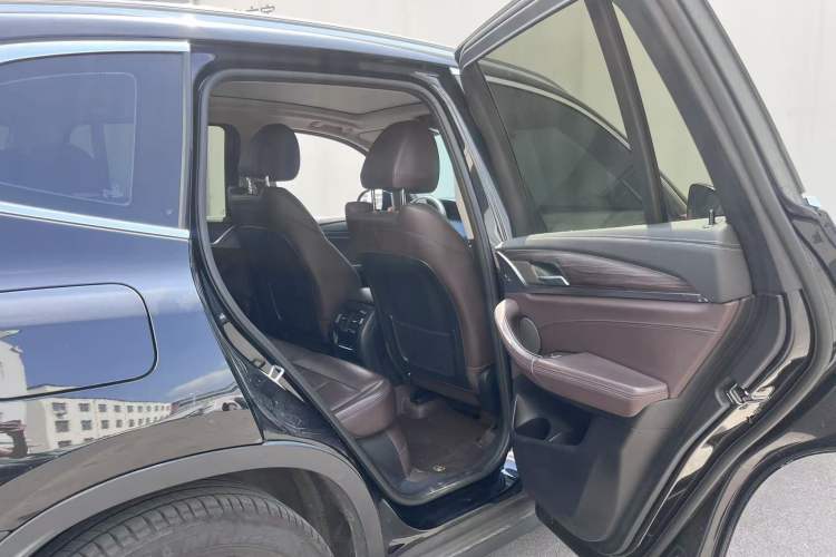 Used BMW X3 2020 xDrive28i Luxury Package Interior 9