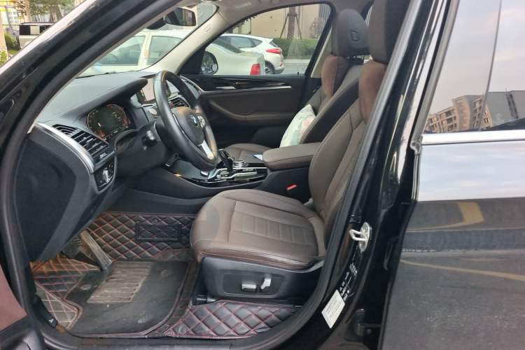 Used BMW X3 2020 xDrive25i Luxury Package Left Front Seat