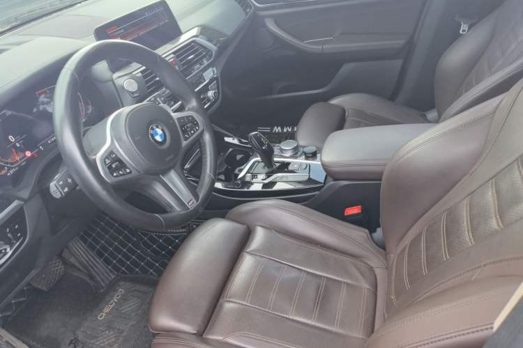 Used BMW X3 2020 xDrive30i Luxury Model with M Sport Package Left Front Seat