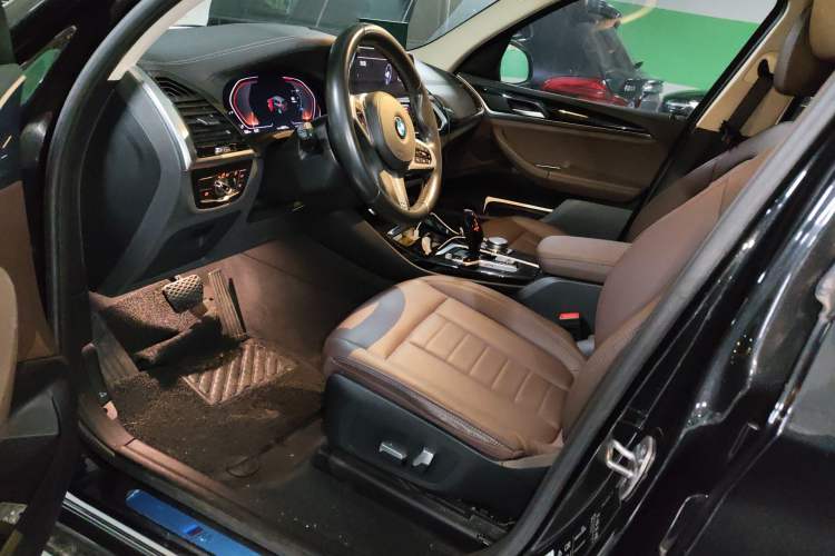Used BMW X3 2020 xDrive25i M Sport Package Left Front Seat