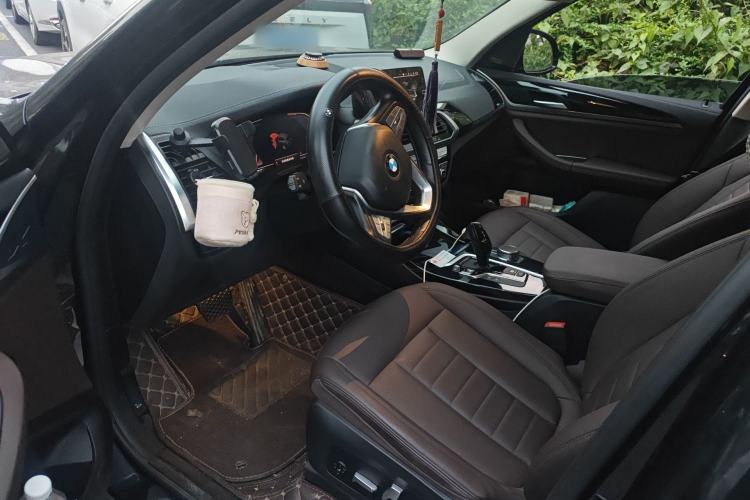 Used BMW X3 2020 xDrive25i Luxury Package Left Front Seat