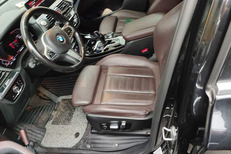 Used BMW X3 2020 xDrive30i Luxury Model with M Sport Package Left Front Seat