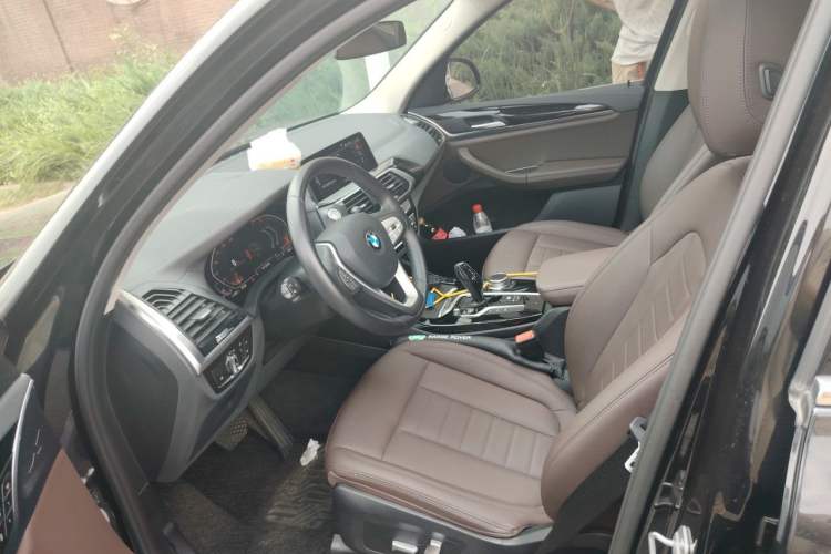 Used BMW X3 2020 xDrive25i Luxury Package Left Front Seat