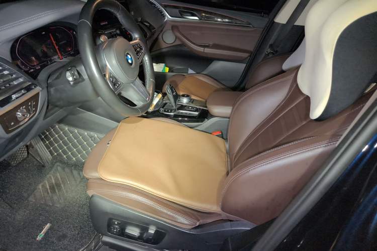 Used BMW X3 2020 xDrive30i Luxury Model with M Sport Package Left Front Seat