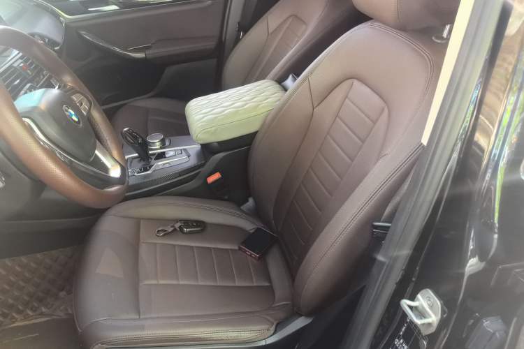 Used BMW X3 2020 xDrive25i Luxury Package Left Front Seat