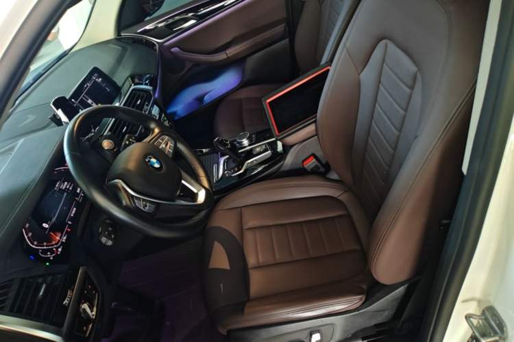 Used BMW X3 2020 xDrive25i Luxury Package Left Front Seat
