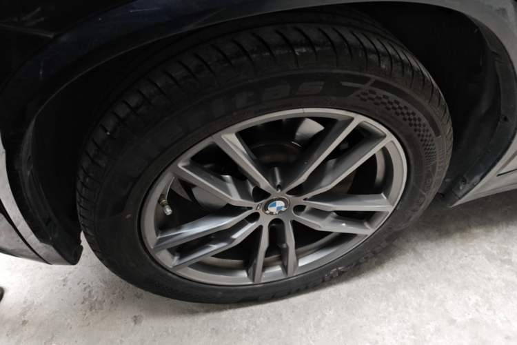 Used BMW X3 2020 xDrive25i M Sport Package Left Front Wheel Hub