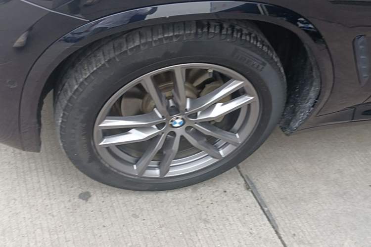 Used BMW X3 2020 xDrive25i M Sport Package Left Front Wheel Hub