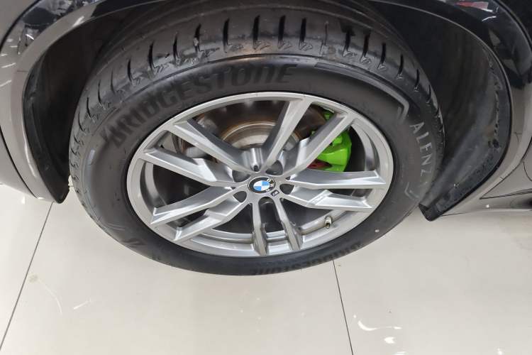 Used BMW X3 2020 xDrive28i M Sport Package Left Front Wheel Hub