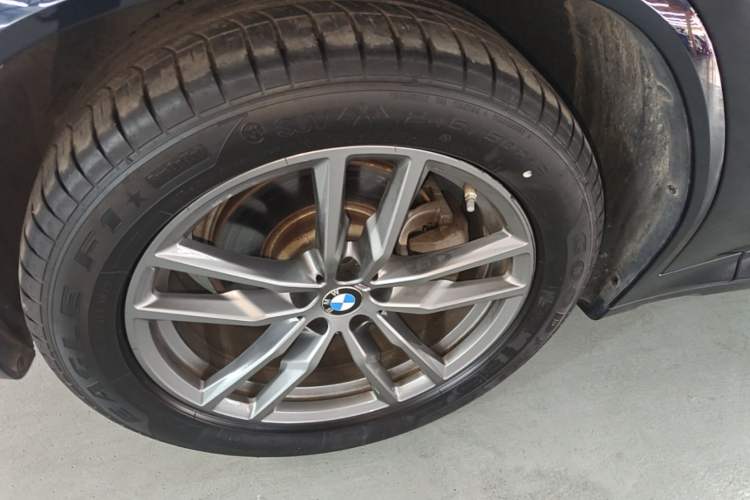 Used BMW X3 2020 xDrive28i M Sport Package Left Front Wheel Hub
