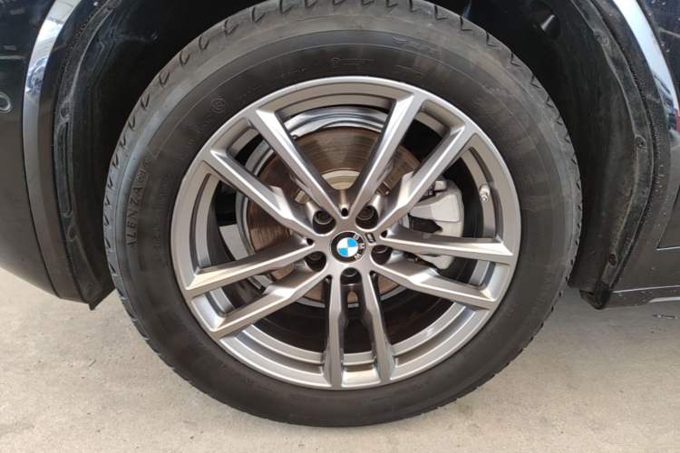 Used BMW X3 2020 xDrive28i M Sport Package Left Front Wheel Hub