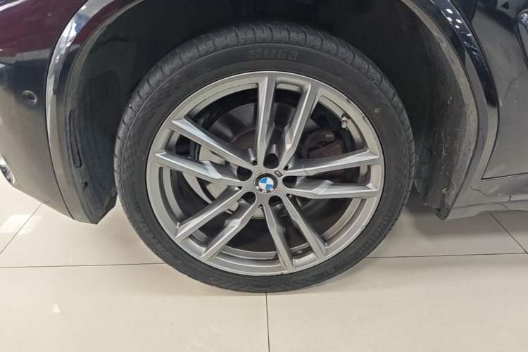 Used BMW X3 2020 xDrive25i M Sport Package Left Front Wheel Hub
